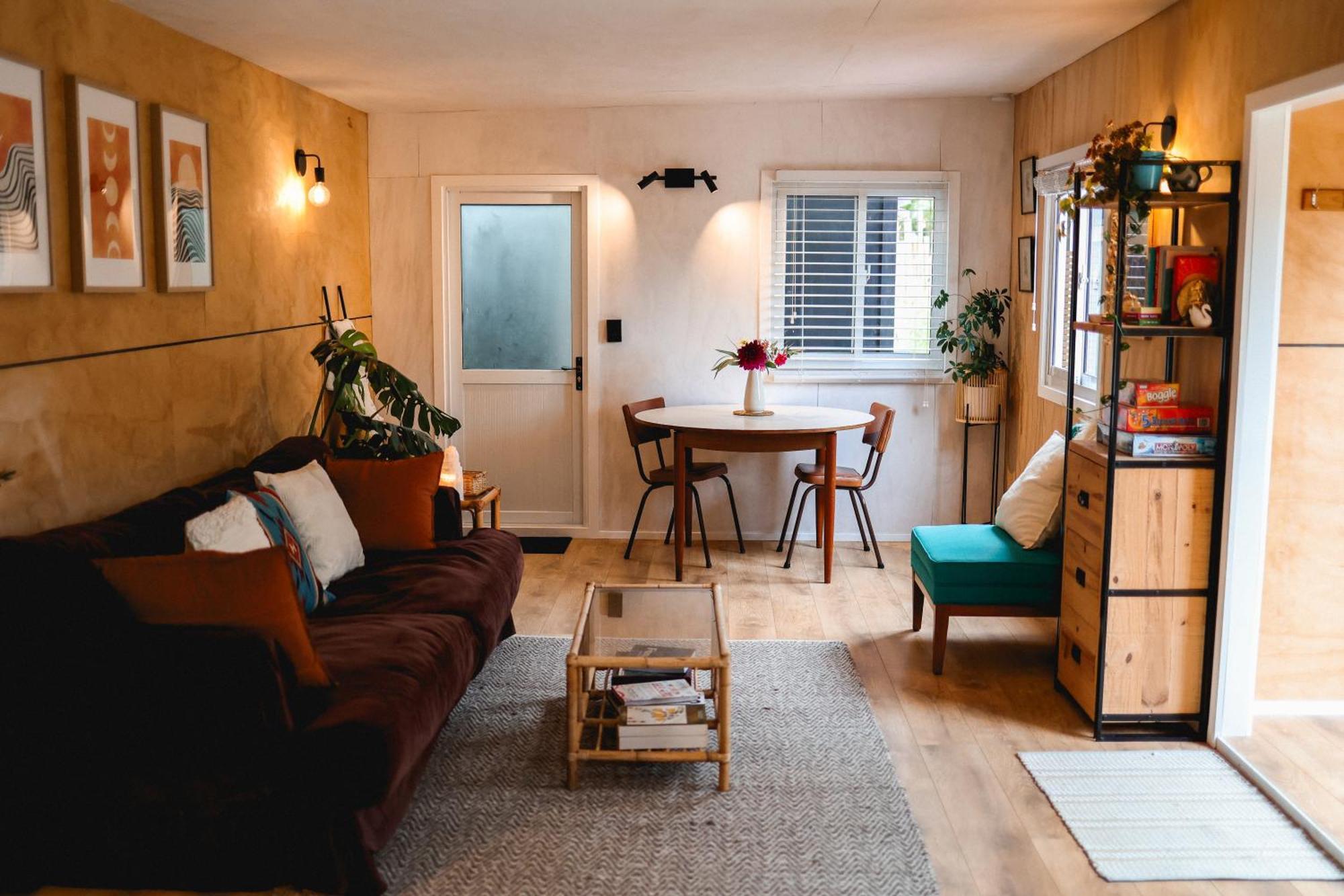 Kaitake Kabana - Unique, Off-Grid, Studio Retreat Oakura Bagian luar foto